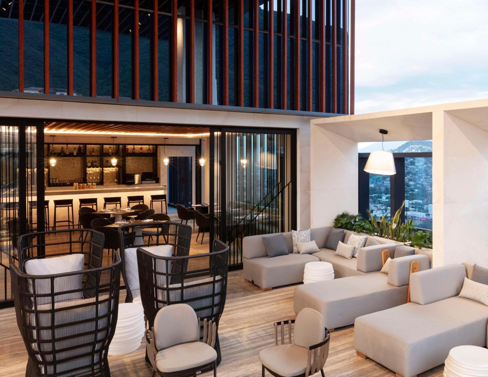 Hilton Monterrey Valle Exterior photo