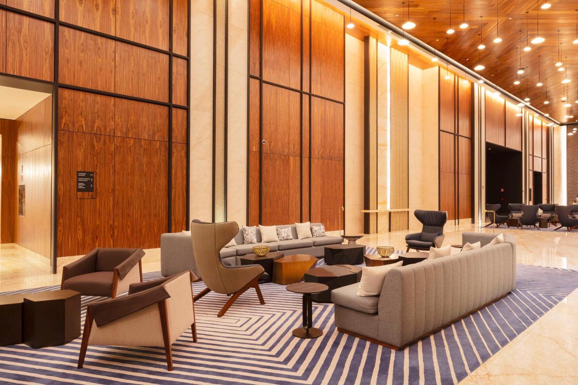 Hilton Monterrey Valle Exterior photo